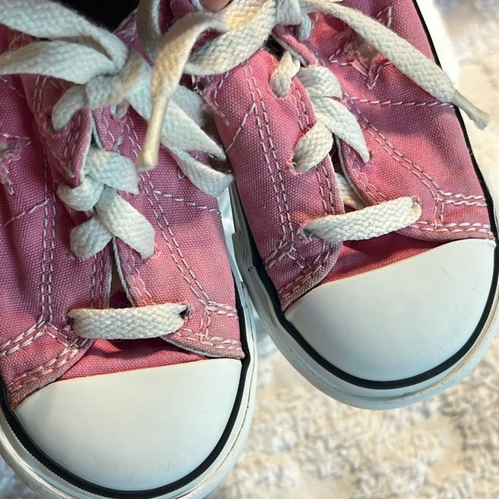 Converse low top